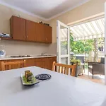 Alma Apartment Porec